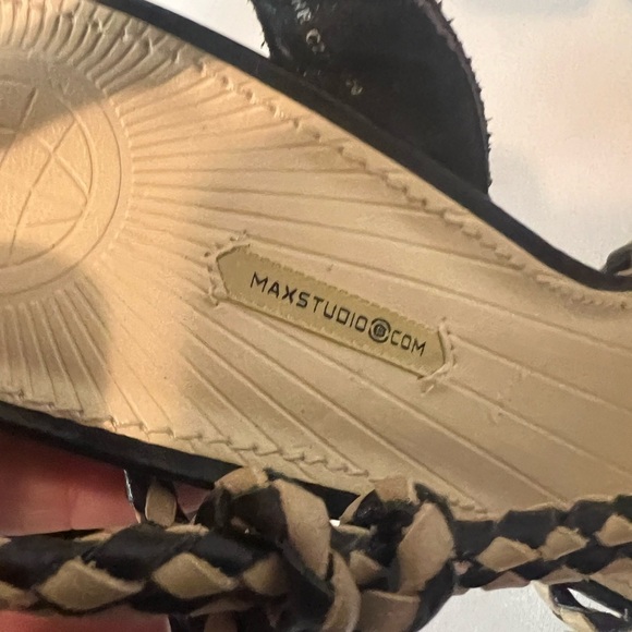 Max Studio Black and Tan Heels with Intricate Straps Size 8 - Picture 10 of 10